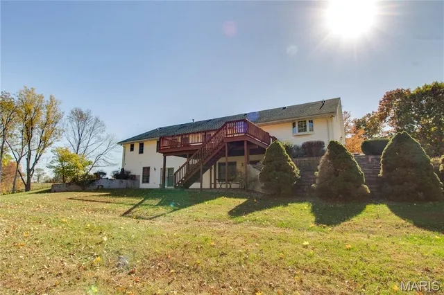 $525,000 | 676 Highway 108, Carrollton, IL 62016