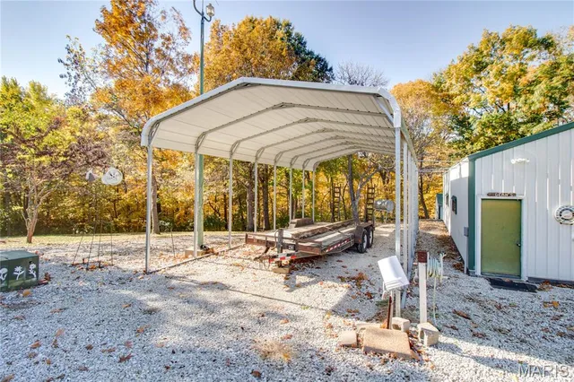 $525,000 | 676 Highway 108, Carrollton, IL 62016