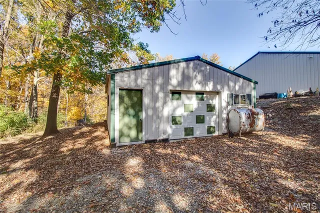 $525,000 | 676 Highway 108, Carrollton, IL 62016