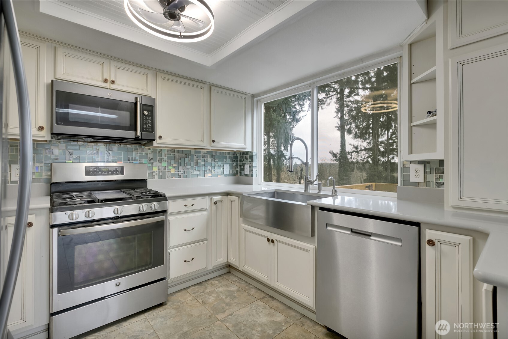 5189 Brasch Road Southeast Port Orchard, WA 98367 - Photo 11 of 33