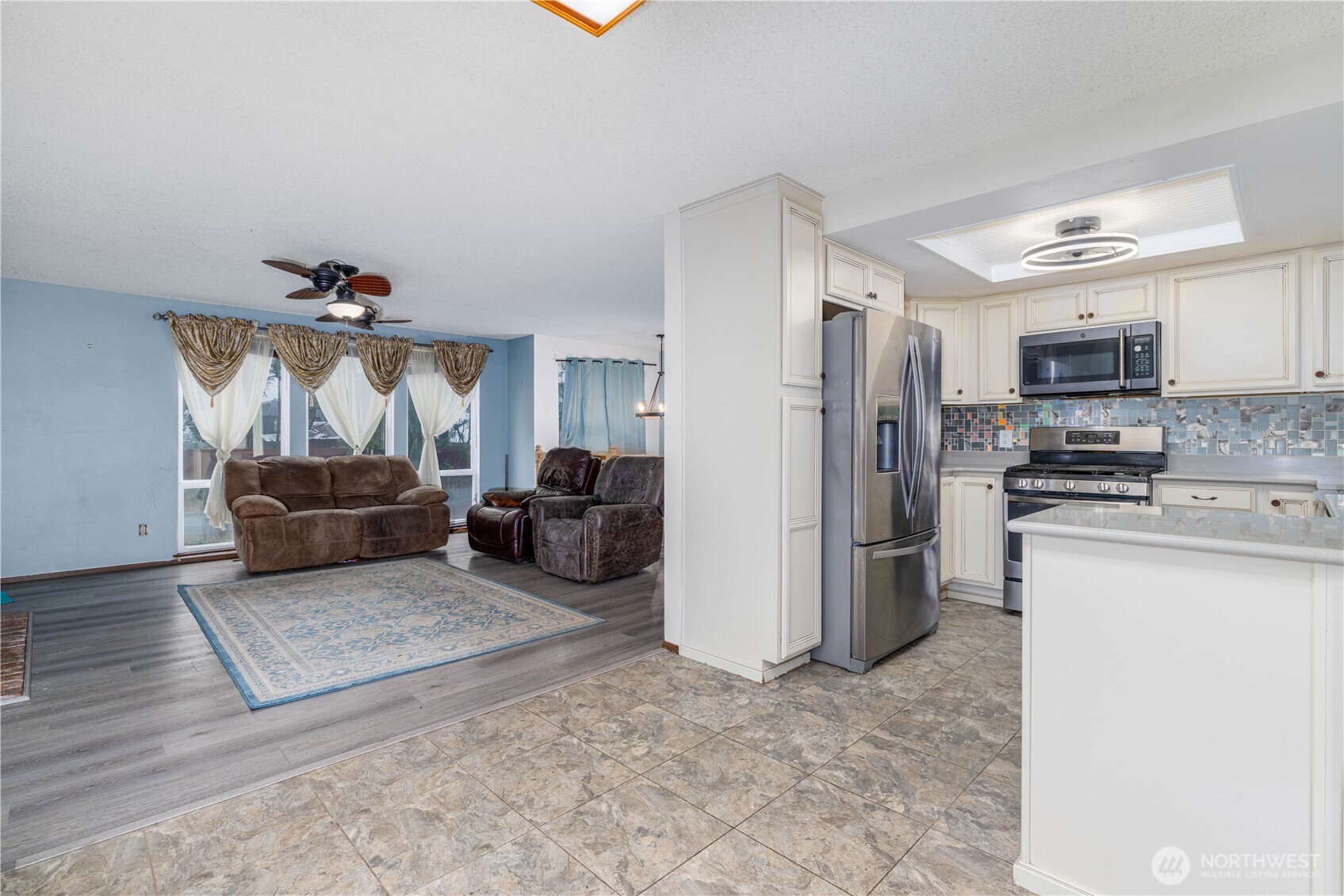 5189 Brasch Road Southeast Port Orchard, WA 98367 - Photo 15 of 33