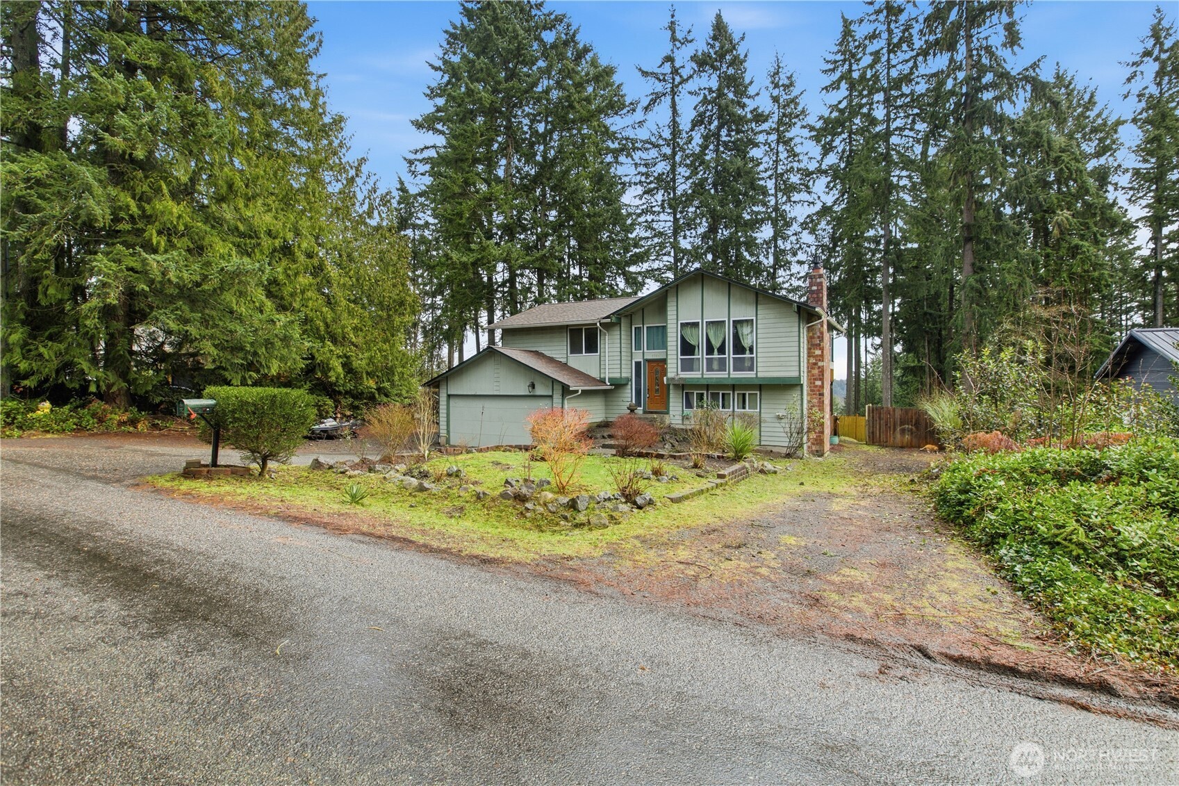 5189 Brasch Road Southeast Port Orchard, WA 98367 - Photo 2 of 33