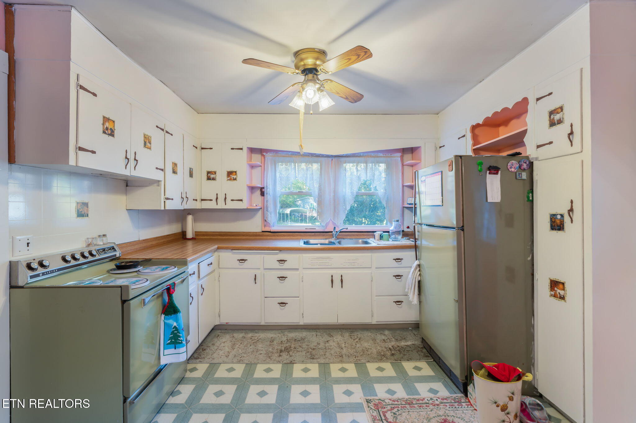 858 North Shiloh Road Seymour, TN 37865 - Photo 12 of 60 12-web-or-mls-858 N. Shiloh Road-3