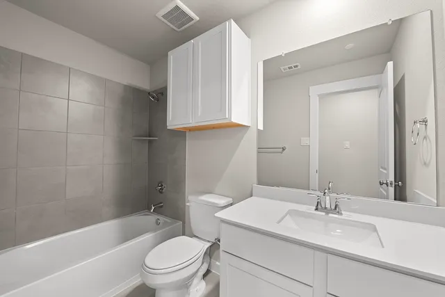 $239,990 | 2778 Mariposa Crk Drive, Unit 2, Rosharon, TX 77583