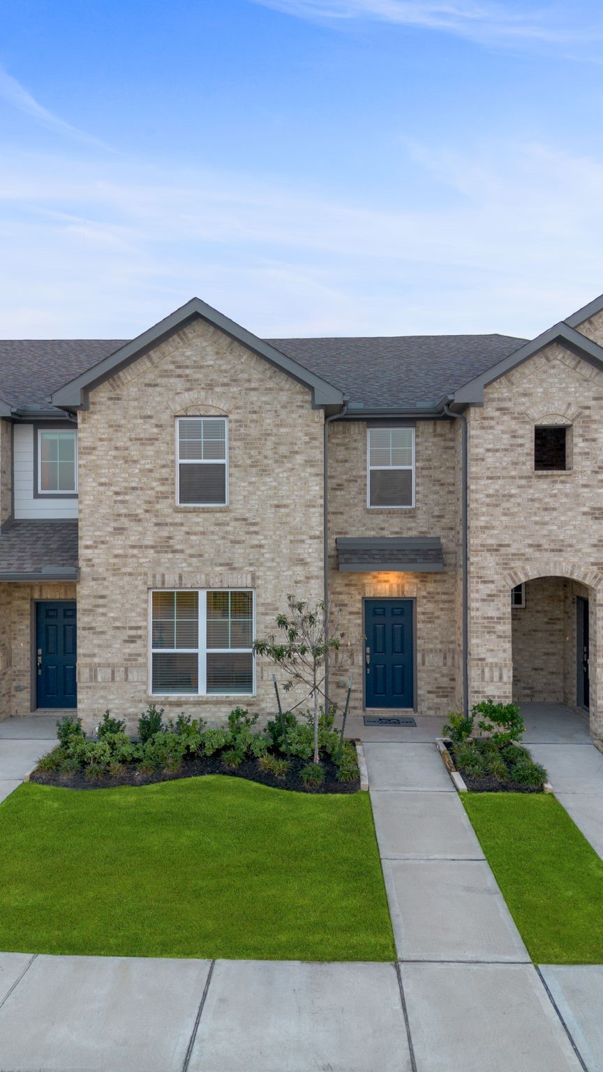 2778 Mariposa Crk Drive, Unit 2 Rosharon, TX 77583 - Photo 2 of 30 It’s not just about the bricks and mortar; it’s about creating a sanctuary that truly feels like home. Welcome to your future!