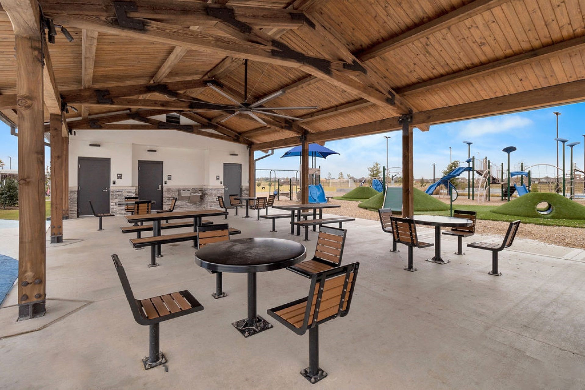 2778 Mariposa Crk Drive, Unit 2 Rosharon, TX 77583 - Photo 21 of 30 Amenities for Sierra Vista