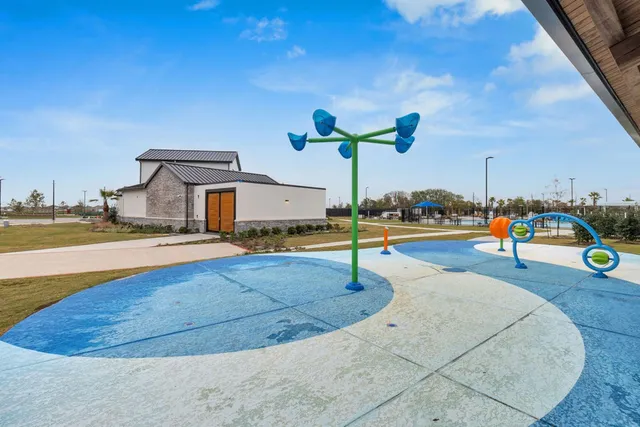 $239,990 | 2778 Mariposa Crk Drive, Unit 2, Rosharon, TX 77583