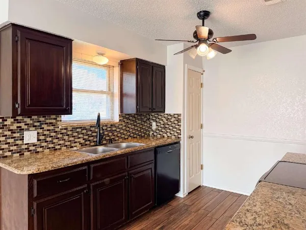 $1,995 | 701 Daniels Drive, Crowley, TX 76036