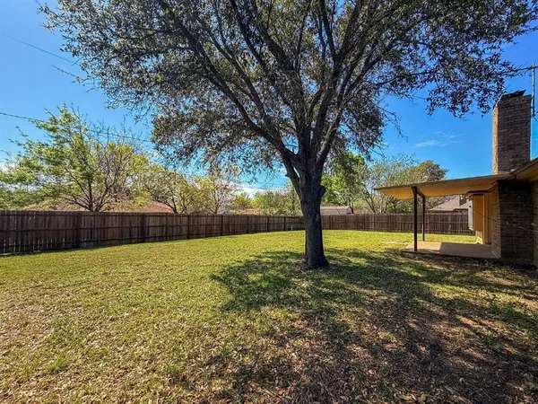 $1,995 | 701 Daniels Drive, Crowley, TX 76036