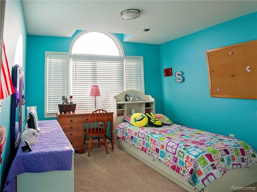 1041 River Mist Drive Rochester, MI 48307 - Photo 15 of 23