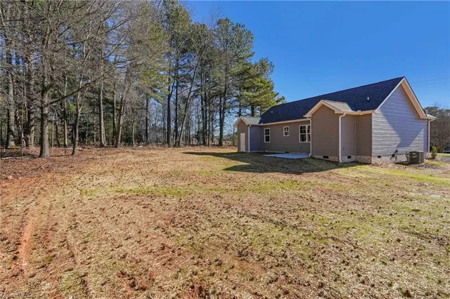$274,900 | 529 Grooms Road, Reidsville, NC 27320