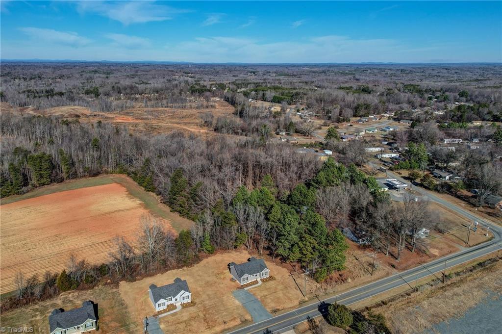 529 Grooms Road Reidsville, NC 27320 - Photo 6 of 35