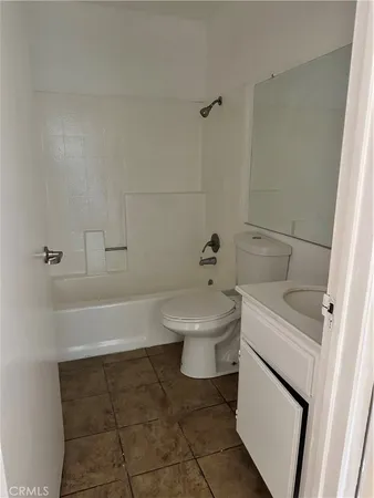 $2,400 | 14801 Nordhoff Street, Panorama City, CA 91402