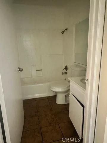 $2,400 | 14801 Nordhoff Street, Panorama City, CA 91402