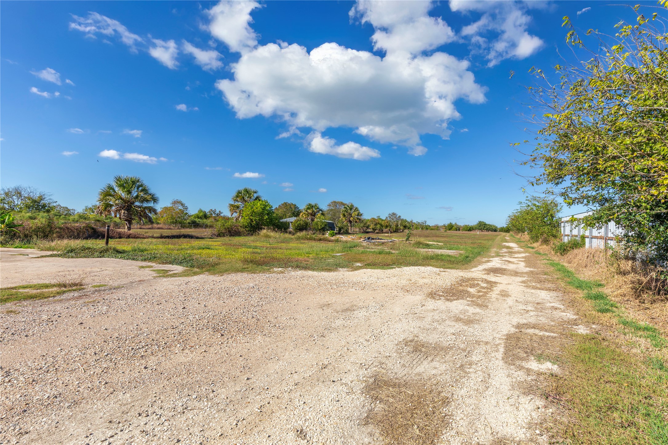 399 South Gulf Road Bay City, TX 77414 - Photo 3 of 18
