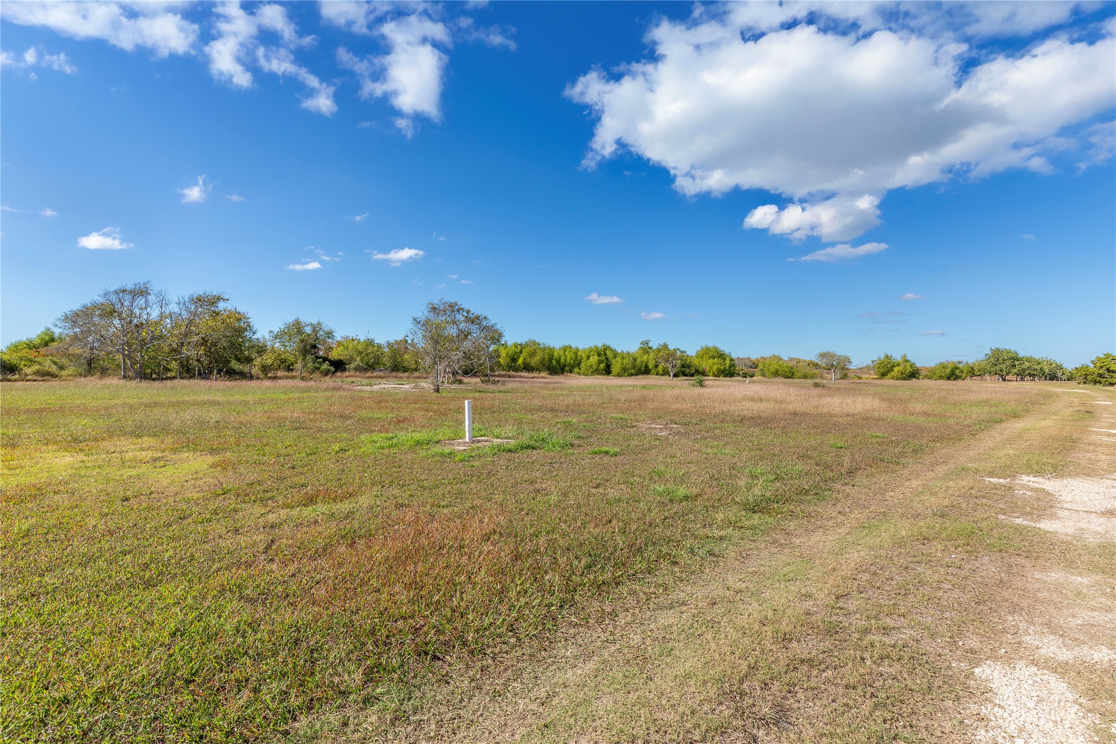 399 South Gulf Road Bay City, TX 77414 - Photo 6 of 18 a view of an ocean
