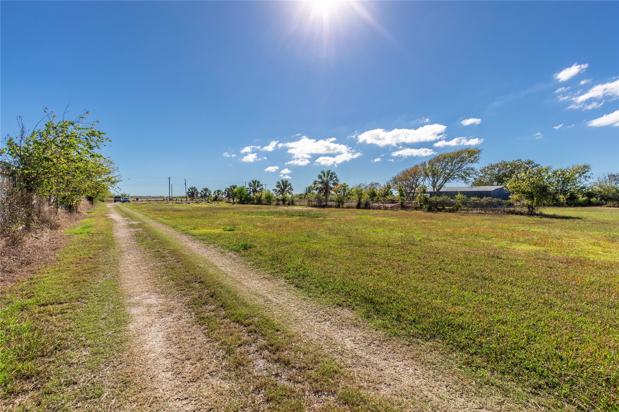 399 South Gulf Road Bay City, TX 77414 - Photo 7 of 18 a view of an ocean with a nearby beach