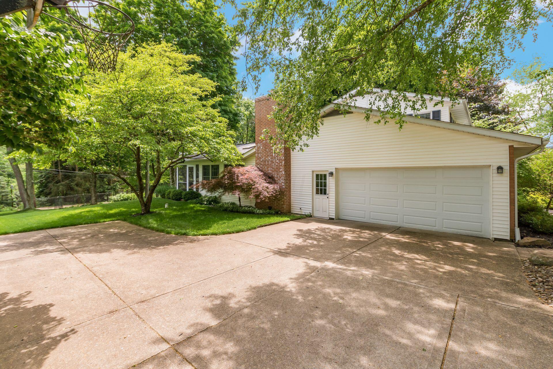 232 Dorrence Road Granville, OH 43023 - Photo 12 of 46 012_anville OH 43023 USA010