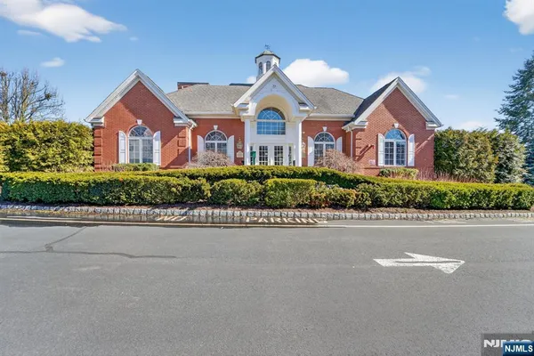 $659,000 | 215 Barringer Drive, Unit 2088, Nutley, NJ 07110