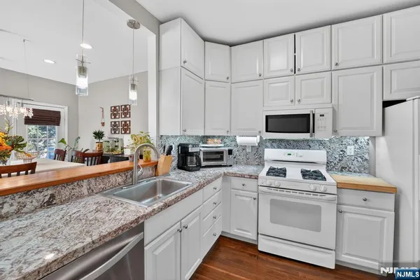 $659,000 | 215 Barringer Drive, Unit 2088, Nutley, NJ 07110