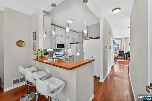 $659,000 | 215 Barringer Drive, Unit 2088, Nutley, NJ 07110