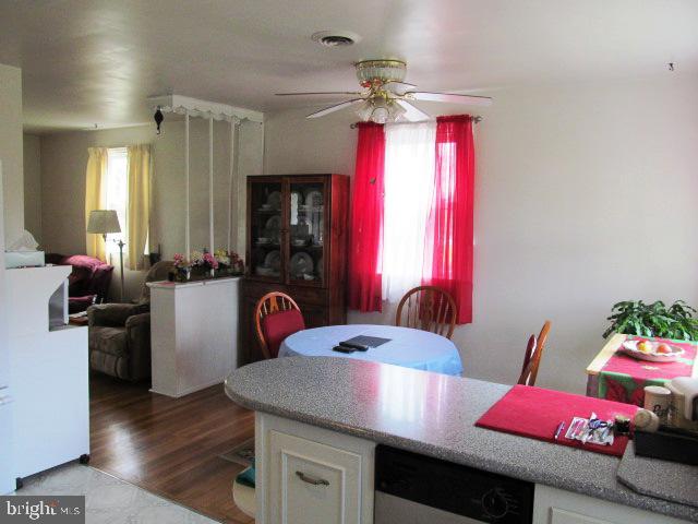 408 Buchert Road Pottstown, PA 19464 - Photo 9 of 19 Gallery Image 9