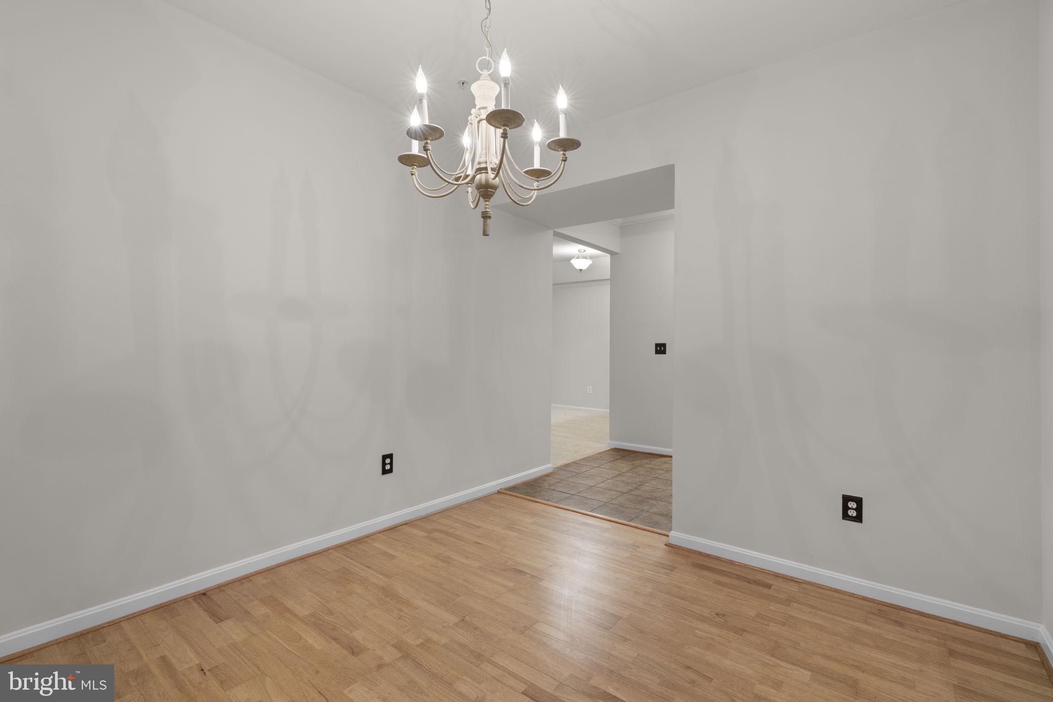 7315 Maplecrest Road, Unit 104 Elkridge, MD 21075 - Photo 16 of 58 Dining Area