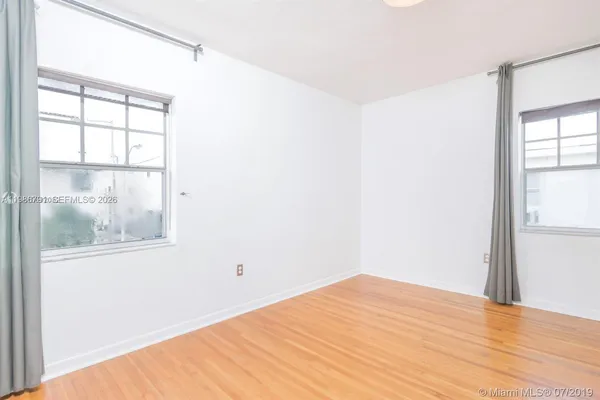 $2,500 | 915 8th Street, Unit 201, Miami Beach, FL 33139