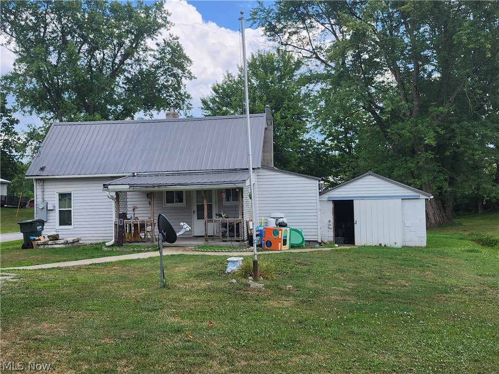 69301 Birmingham Road North Lore City, OH 43755 - Photo 4 of 27