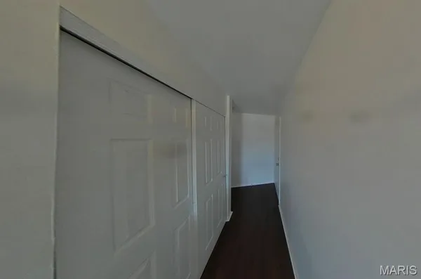 $427,900 | 1860 Chateau Du Mont Drive, Florissant, MO 63031