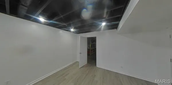 $427,900 | 1860 Chateau Du Mont Drive, Florissant, MO 63031