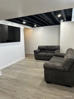 $427,900 | 1860 Chateau Du Mont Drive, Florissant, MO 63031