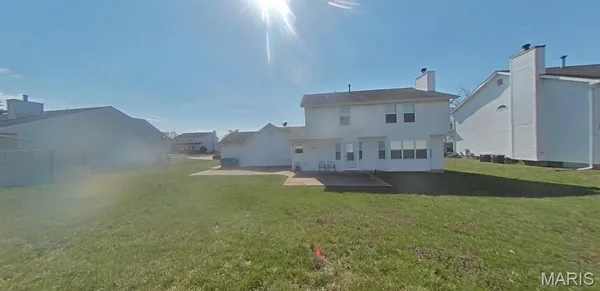 $427,900 | 1860 Chateau Du Mont Drive, Florissant, MO 63031