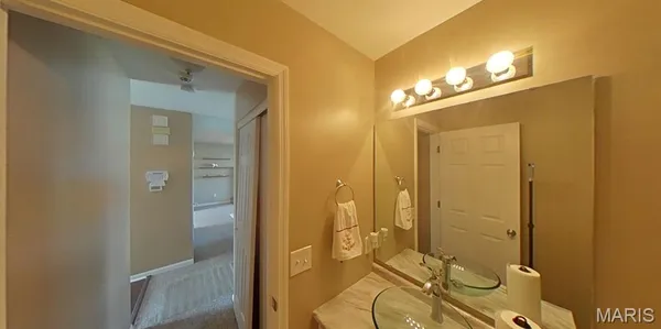 $427,900 | 1860 Chateau Du Mont Drive, Florissant, MO 63031