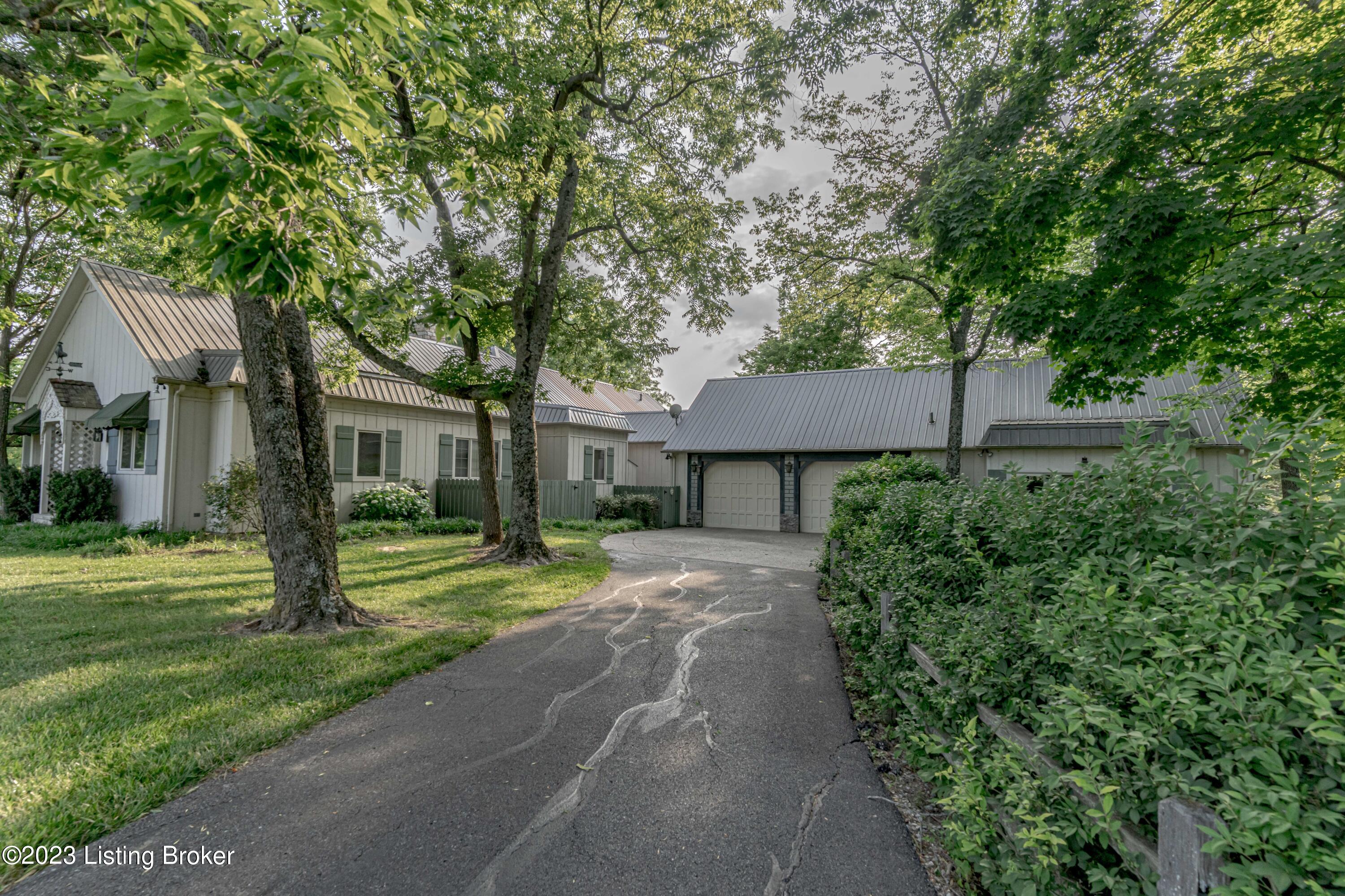 1301 Todds Point Road Simpsonville, KY 40067 - Photo 15 of 147 DSC09957