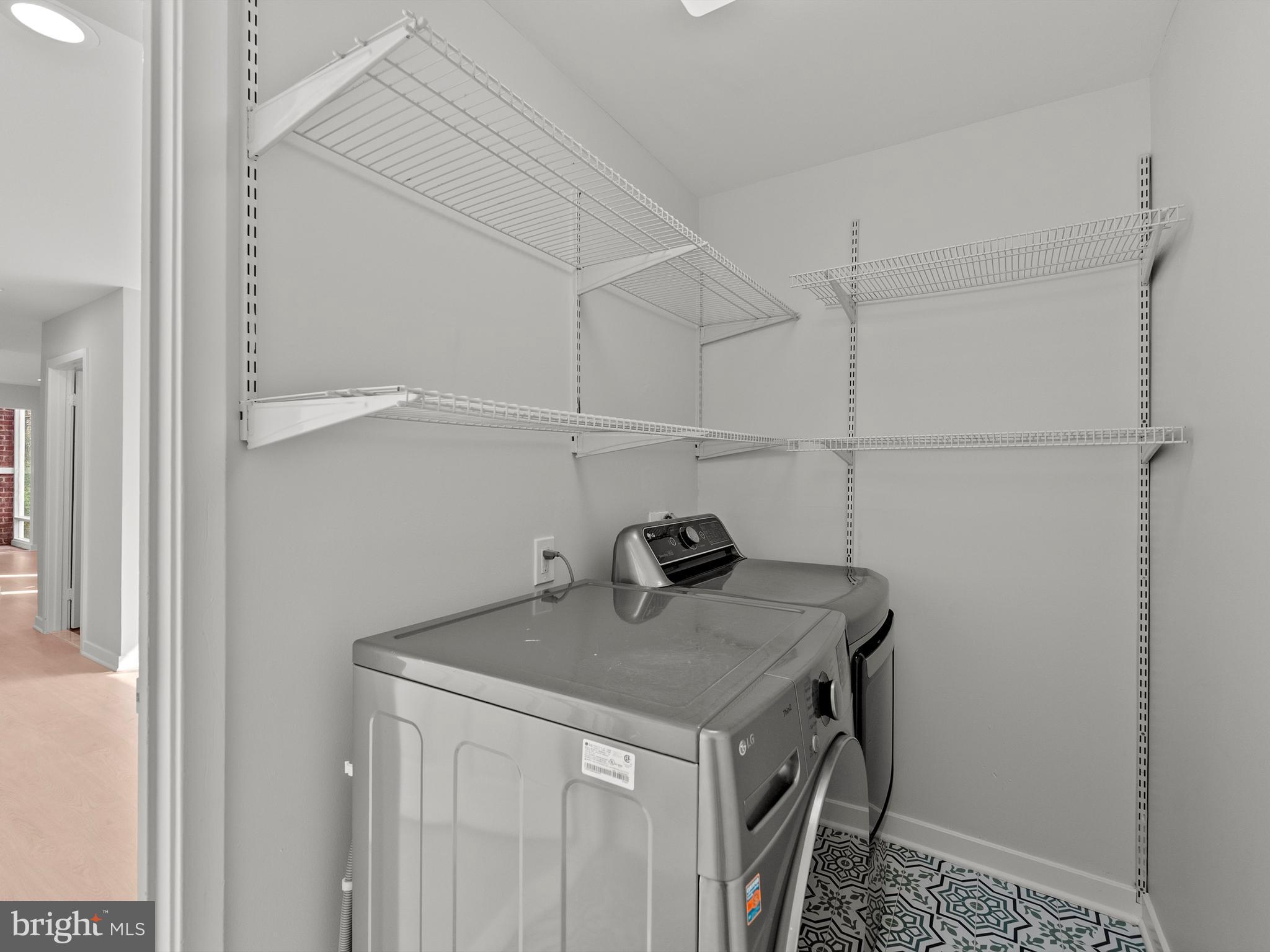 2852 Cedarest Road Fairfax, VA 22031 - Photo 16 of 40