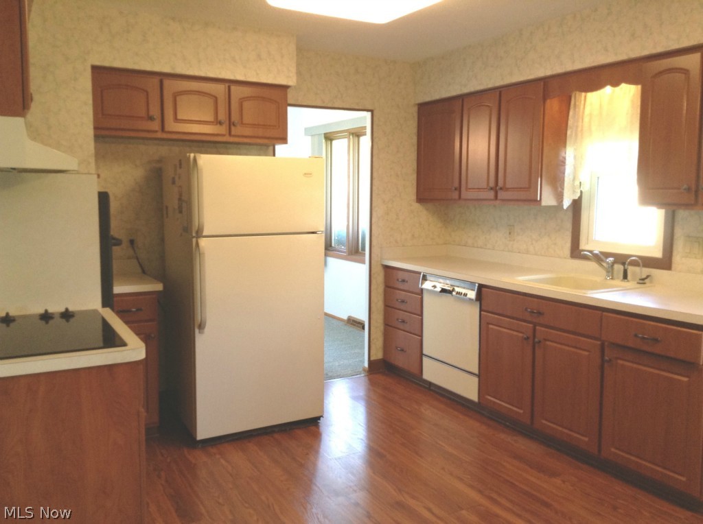 1928 Brainard Road Lyndhurst, OH 44124 - Photo 6 of 7