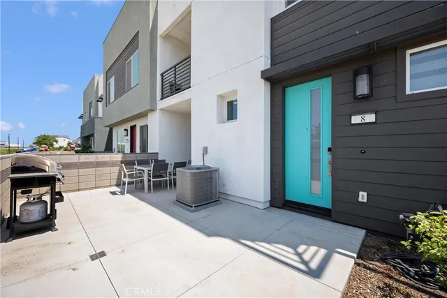 $519,000 | 3620 South Allston Paseo, Unit 8, Ontario, CA 91761