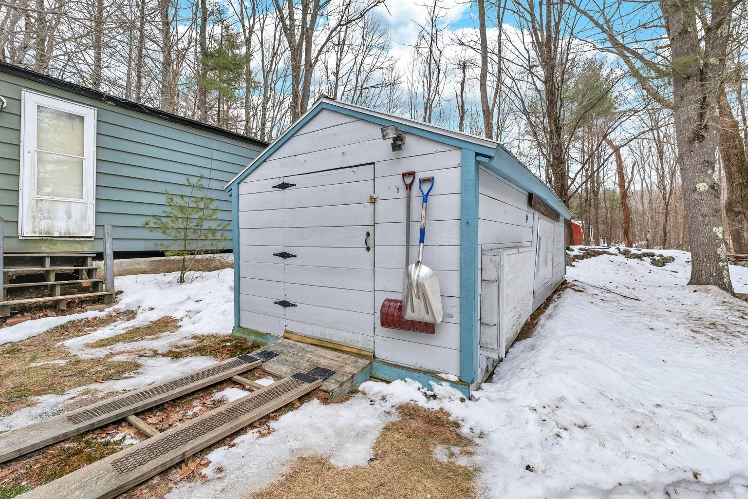 223 Parade Road, Unit 3 Meredith, NH 03253 - Photo 15 of 26