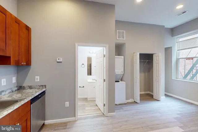 $950 | 2202 Maryland Avenue, Unit R4, Baltimore, MD 21218