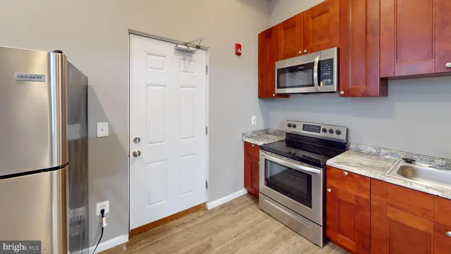 $950 | 2202 Maryland Avenue, Unit R4, Baltimore, MD 21218