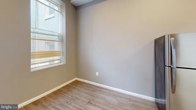 $950 | 2202 Maryland Avenue, Unit R4, Baltimore, MD 21218