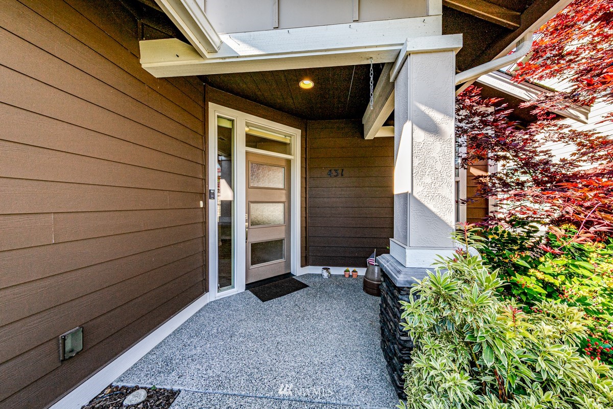 431 Lofgrin Road Sequim, WA 98382 - Photo 3 of 35 a view of a wooden door