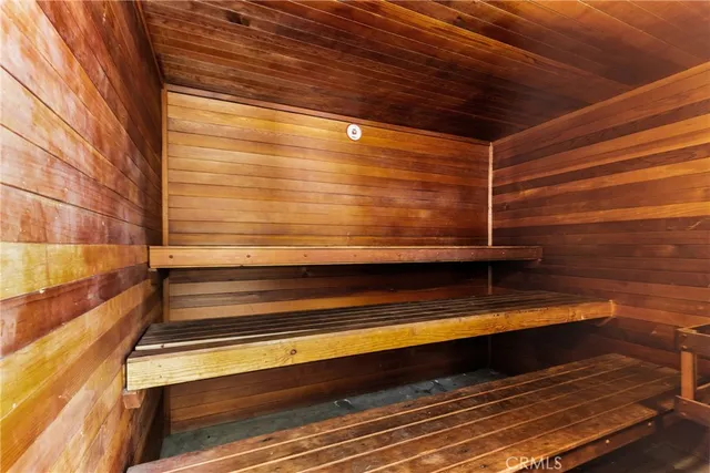 $659,000 | 17500 Sherman Way, Unit 102, Van Nuys, CA 91406