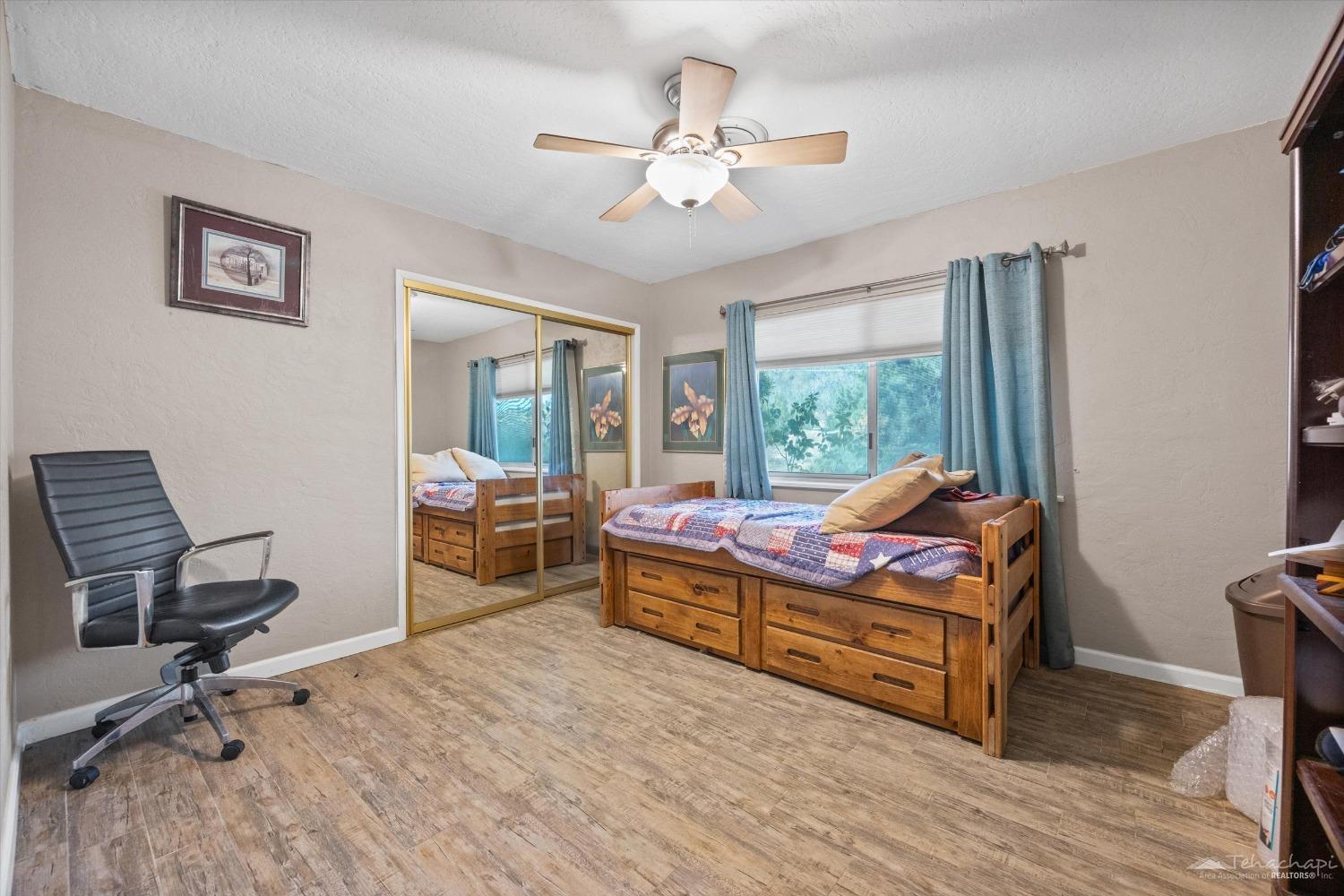 20864 Old Town Road Tehachapi, CA 93561 - Photo 38 of 49 Gallery Image 38