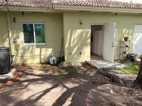 $1,975 | 13264 Old Biscayne Drive, Unit 405, Homestead, FL 33033