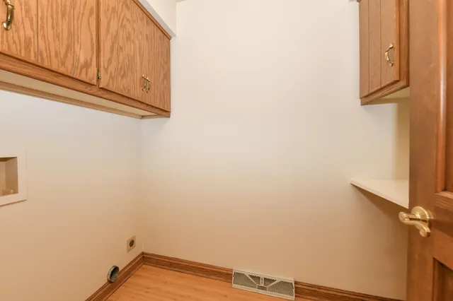 $350,000 | 655 Mac Henry Circle, Unit B, Brookfield, WI 53045