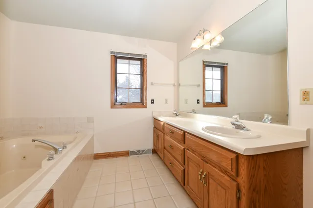 $350,000 | 655 Mac Henry Circle, Unit B, Brookfield, WI 53045