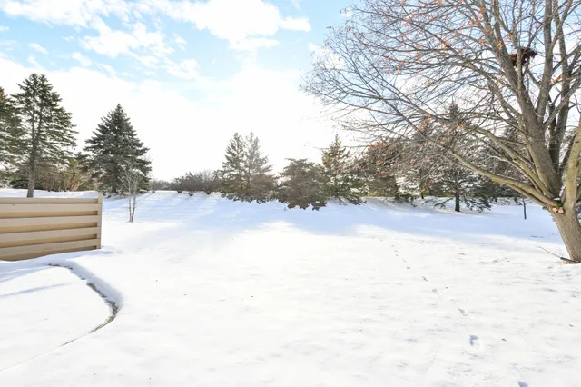 $350,000 | 655 Mac Henry Circle, Unit B, Brookfield, WI 53045