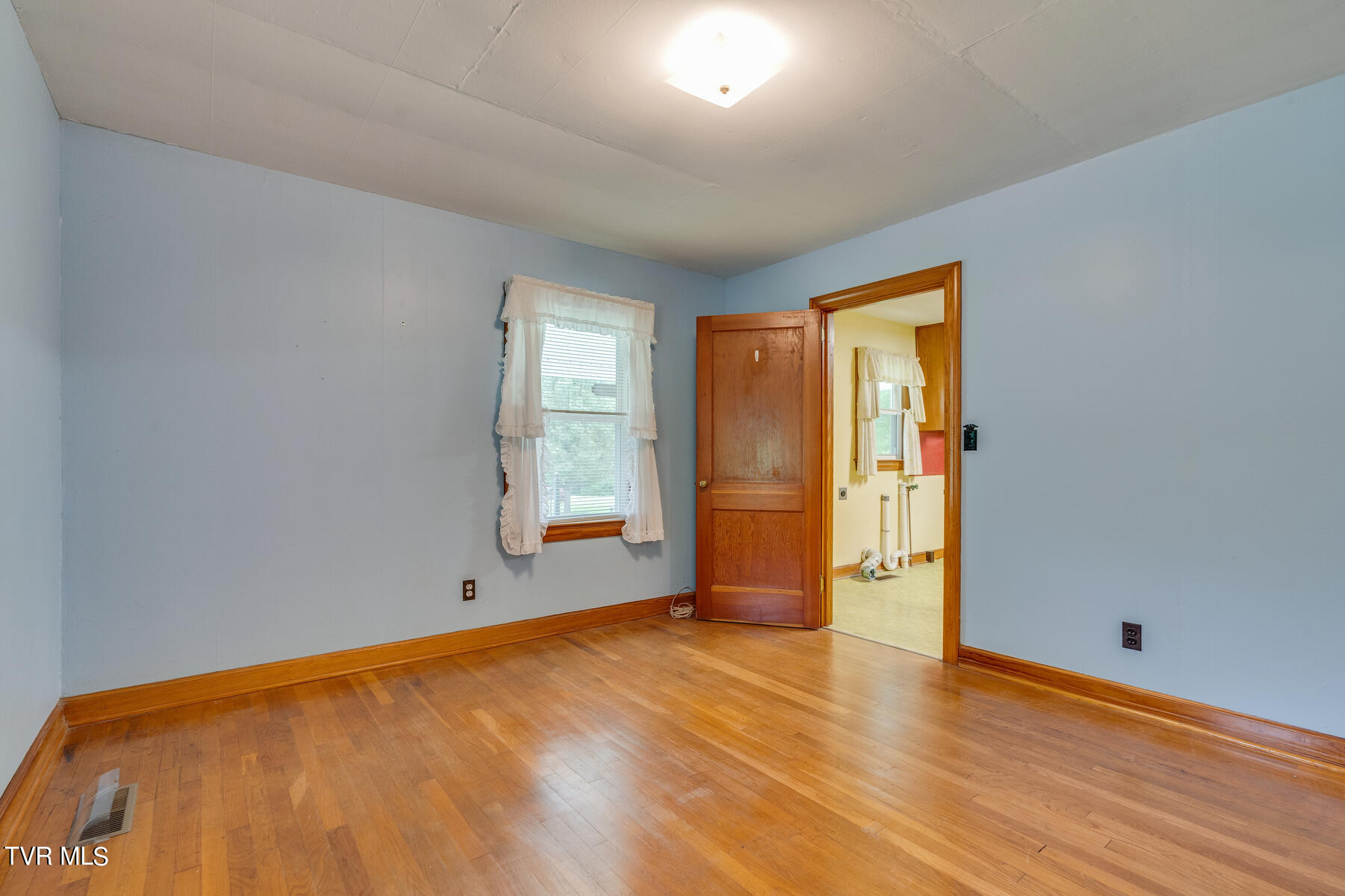 1344 Hilton Road Gate City, VA 24251 - Photo 15 of 31 014